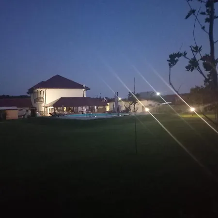 Agropensiunea Izana *